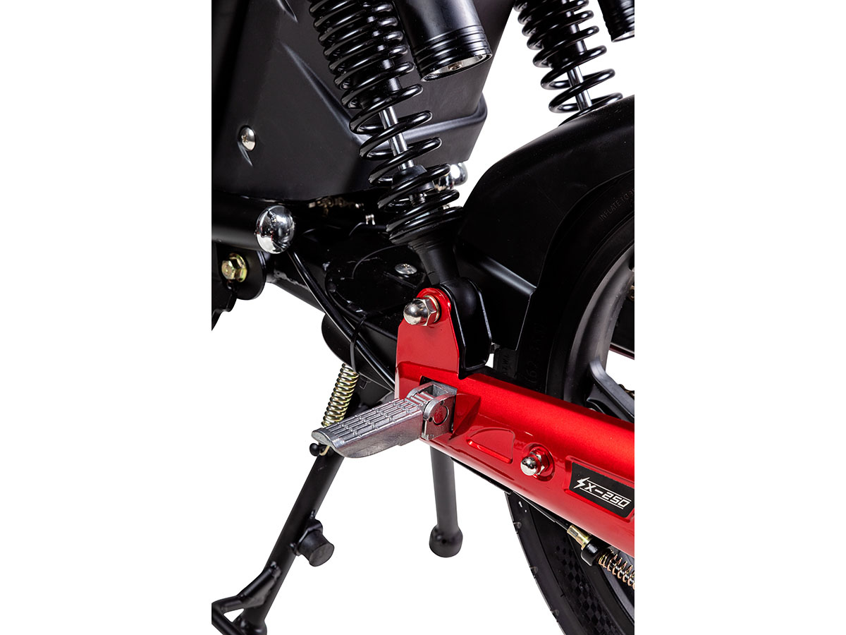 SX250D-Gloss-Cherry-Red-4.jpg